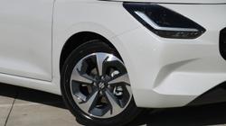 2025 Suzuki Swift Hybrid GLX