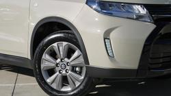 2025 Suzuki Vitara Turbo Hybrid