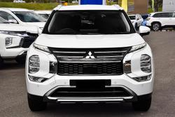 2025 Mitsubishi Outlander LS
