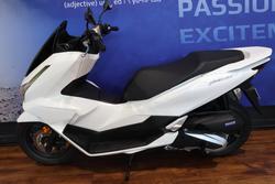 2025 Honda PCX125 White