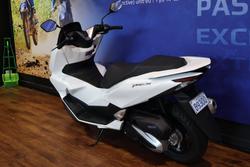 2025 Honda PCX125 White