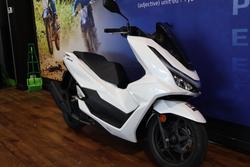2025 Honda PCX125 White