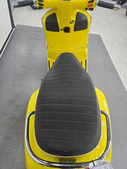 2022 VESPA GTS 300 SUPER SPORT Yellow