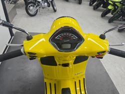 2022 VESPA GTS 300 SUPER SPORT Yellow
