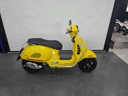Vespa GTS 300 Super Sport