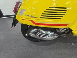2022 VESPA GTS 300 SUPER SPORT Yellow