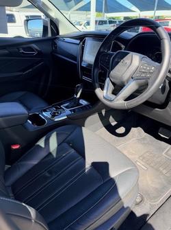 2023 Isuzu MU-X LS-T