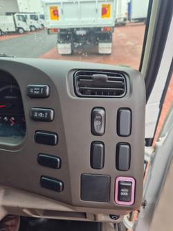 2015 Fuso Rosa 25 seat AUTO Deluxe Bus