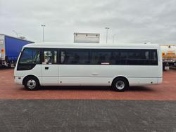 2015 Fuso Rosa 25 seat AUTO Deluxe Bus