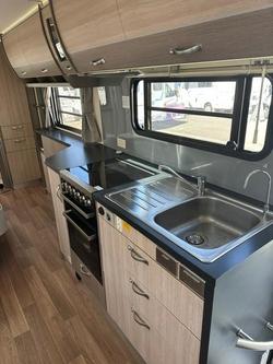 2016 Avida Esperance