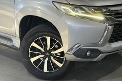 2016 Mitsubishi Pajero Sport GLS