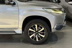 2016 Mitsubishi Pajero Sport GLS