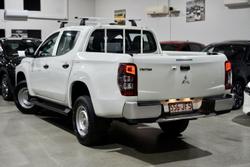 2023 Mitsubishi Triton GLX