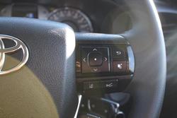 2022 Toyota Hilux SR