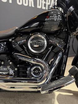 2021 Harley-Davidson Sport Glide 107 (FLSB) Softail Black