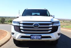 2022 Toyota Landcruiser VX