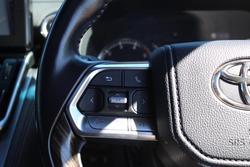 2022 Toyota Landcruiser VX