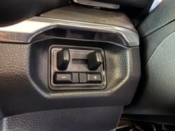 2022 Ford Everest Platinum
