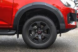 2025 Isuzu D-MAX X-TERRAIN MY25.5 4X4 Dual Range Magnetic Red