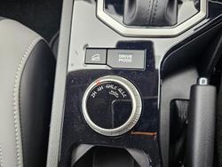 2026 Nissan Navara ST-X