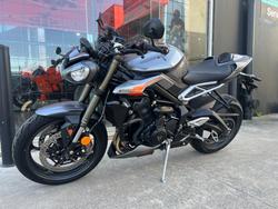2023 Triumph STREET TRIPLE RS SILVER
