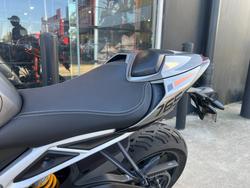 2023 Triumph STREET TRIPLE RS SILVER