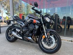 2023 Triumph STREET TRIPLE RS SILVER