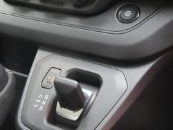 2025 Renault Trafic Premium