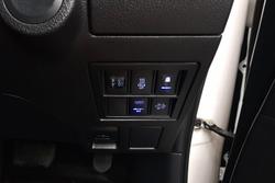 2022 Toyota Hilux SR