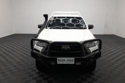 2022 Toyota Hilux SR