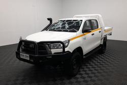 2022 Toyota Hilux SR