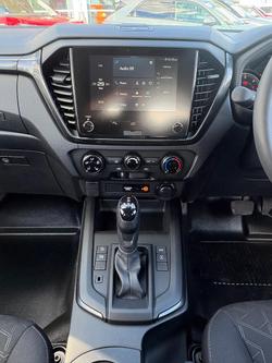 2025 Isuzu D-MAX X-RIDER