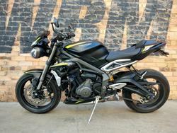 2021 TRIUMPH STREET TRIPLE RS ROAD BLACK