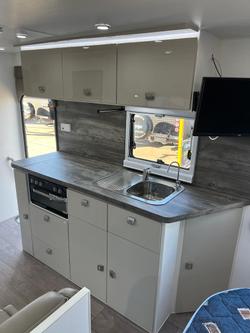 2019 Design RV Forerunner Van 1-1, 18'8''