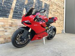 2013 DUCATI 1199 PANIGALE ROAD RED