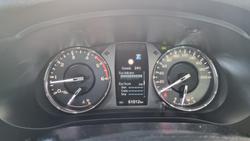 2022 Toyota Hilux SR