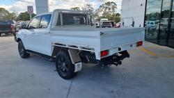 2022 Toyota Hilux SR