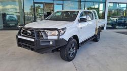 2022 Toyota Hilux SR