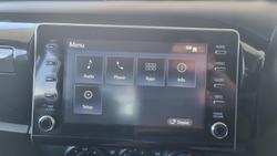 2022 Toyota Hilux SR