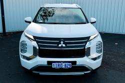 2025 Mitsubishi Outlander LS