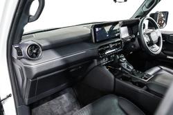 2024 Toyota Landcruiser Prado Kakadu