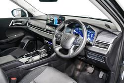 2025 Mitsubishi Outlander LS