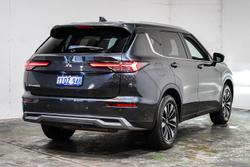 2025 Mitsubishi Outlander LS