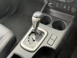 2023 Toyota Hilux SR5