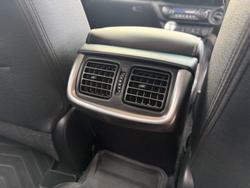 2023 Toyota Hilux SR5