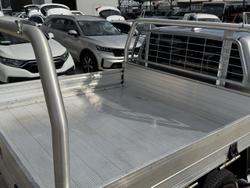 2023 Toyota Hilux SR5