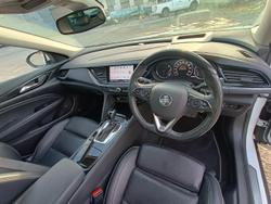 2019 Holden Calais V
