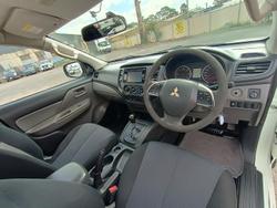 2016 Mitsubishi Triton GLX