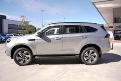 2025 Isuzu MU-X LS-T