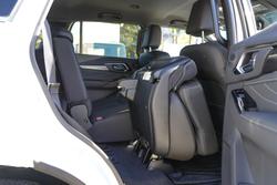 2025 Isuzu MU-X LS-T
